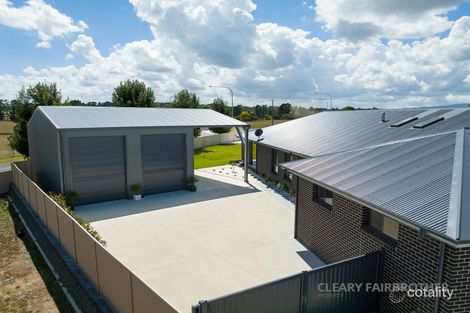 Property photo of 21 Newlands Crescent Kelso NSW 2795