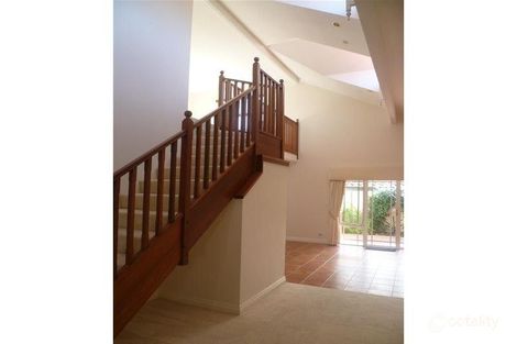 4/6 Henley Rd, Ardross, WA 6153