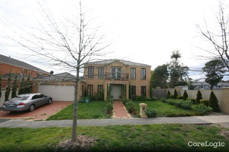 Property photo of 2 Sovereign Crest Boulevard Rowville VIC 3178