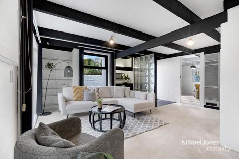 Property photo of 13 Joanne Avenue Chirnside Park VIC 3116