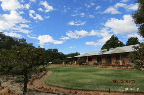 Property photo of 24 Hayes Court Gidgegannup WA 6083