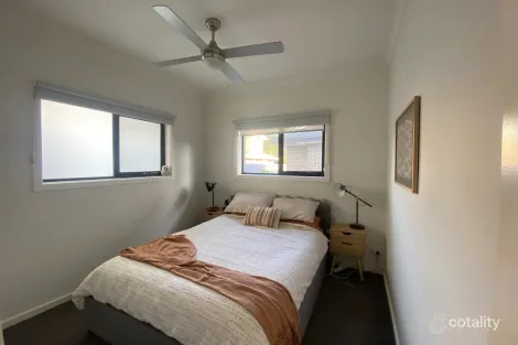 Property photo of 4/5 Crabtree Court Reservoir VIC 3073