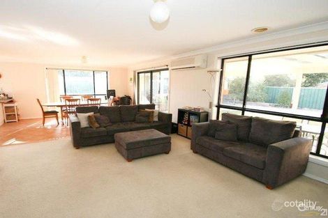 Property photo of 2 Digby Close Orange NSW 2800