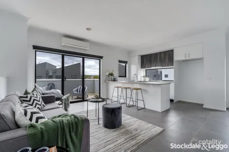 Property photo of 16 Akbar Way Wollert VIC 3750
