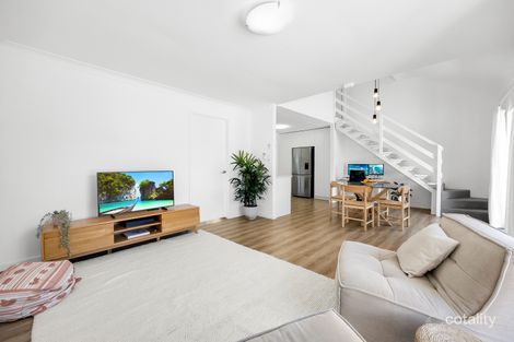 21/172 Barrier Reef Dr, Mermaid Waters, QLD 4218