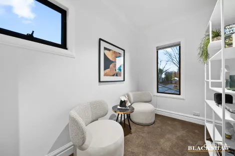 Property photo of 17 Hodgkinson Street Griffith ACT 2603