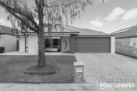 11 Bobtail Bend, Wannanup, WA 6210