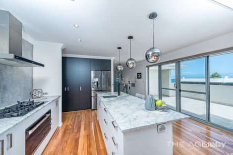 Property photo of 11 View Terrace Quinns Rocks WA 6030