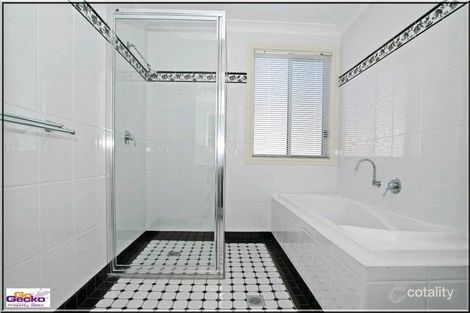 Property photo of 38 Carolyn Jackson Drive Jerrabomberra NSW 2619