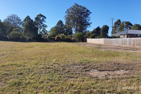 74 Naomi Dr, Crows Nest, QLD 4355