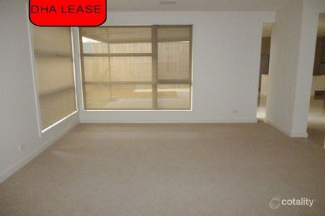 Property photo of 19 Ashberg Drive Waterways VIC 3195