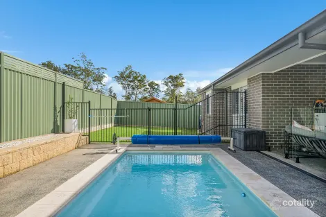 Property photo of 26 Corymbia Loop Wauchope NSW 2446