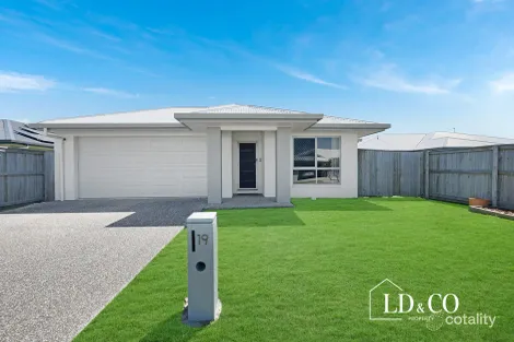 19 Eleanor Dr, Beaconsfield, QLD 4740