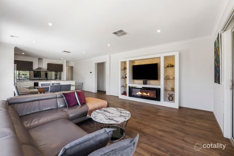 Property photo of 13 Onslow Way Mernda VIC 3754