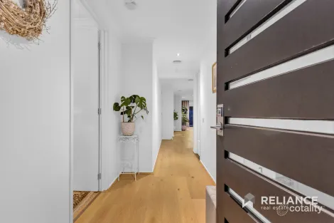 Property photo of 24 Caspian Circuit Point Cook VIC 3030