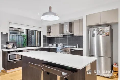 Property photo of 24 Caspian Circuit Point Cook VIC 3030