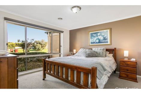 Property photo of 8 Feehan Crescent Narre Warren South VIC 3805
