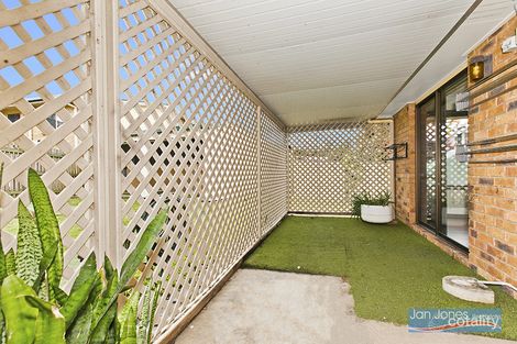 Property photo of 33 Abelia Crescent Kippa-Ring QLD 4021