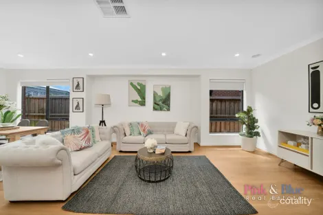 Property photo of 12 Lorikeet Circuit Rockbank VIC 3335