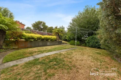 Property photo of 28 Paringa Avenue Newnham TAS 7248