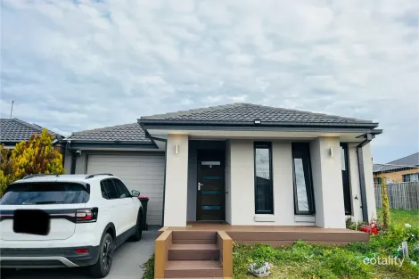 38 Stettler Bvd, Mickleham, VIC 3064