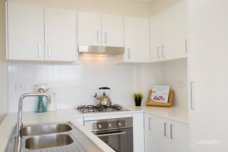 Property photo of 18/12-16 Shackel Avenue Brookvale NSW 2100