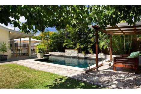 27 Dame Patti Dr, Sunrise Beach, QLD 4567