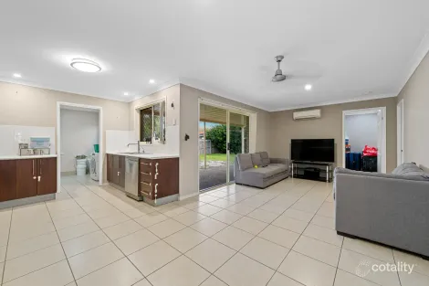 Property photo of 40 Armani Avenue Pimpama QLD 4209