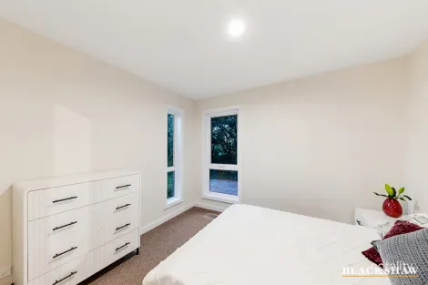 Property photo of 23 Shackleton Circuit Mawson ACT 2607