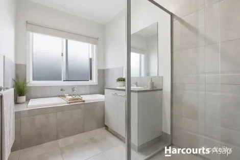 Property photo of 34 Gilson Drive Botanic Ridge VIC 3977