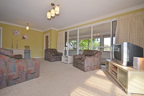 Property photo of 16 Kirk Road Point Lonsdale VIC 3225