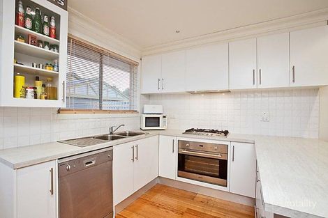 2/32 Argyle St, West Footscray, VIC 3012