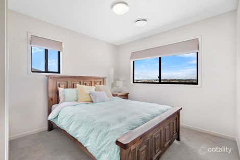 Property photo of 46 Fairbank Drive Gledswood Hills NSW 2557