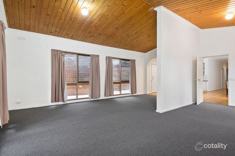 Property photo of 3 Eastwood Crescent Mooroolbark VIC 3138