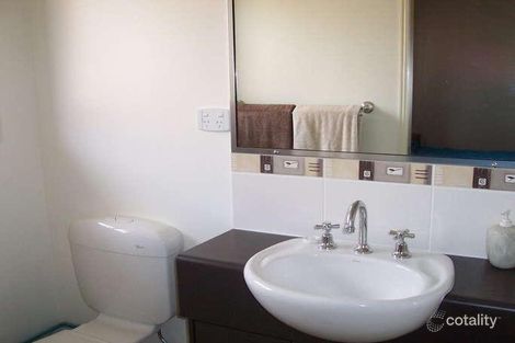 Property photo of 77 Sharyn Drive New Auckland QLD 4680