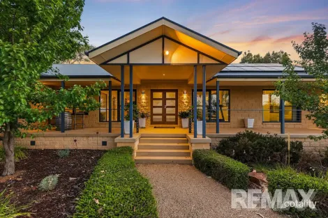 Property photo of 25 Riverview Drive Moorong NSW 2650