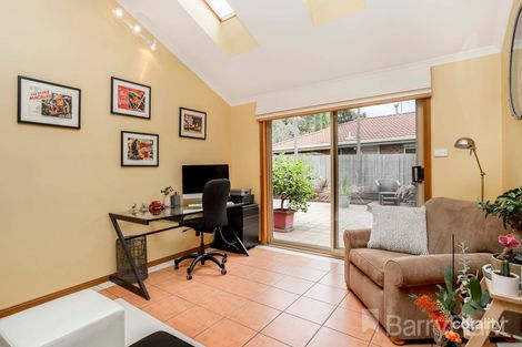 Property photo of 10 Merrigan Court Roxburgh Park VIC 3064