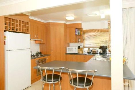 Property photo of 36 Hendra Grove Ringwood VIC 3134