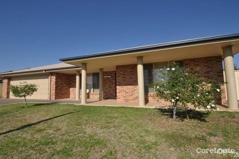 Property photo of 11 William Farrer Drive Dubbo NSW 2830