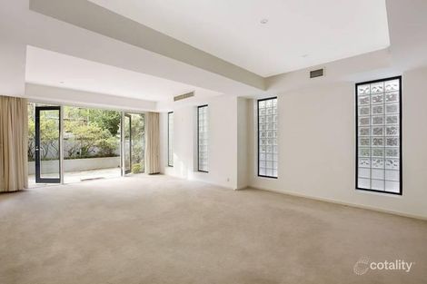 Property photo of 3/26 Tintern Avenue Toorak VIC 3142