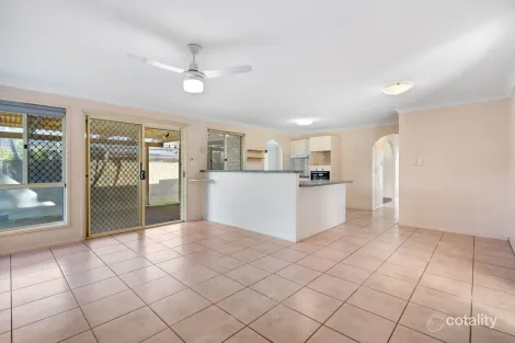 Property photo of 16 Elbe Place Meadowbrook QLD 4131