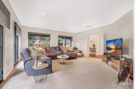 Property photo of 20 The Heights Hillvue NSW 2340