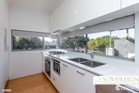 Property photo of 2/27 Pollard Street Glendalough WA 6016