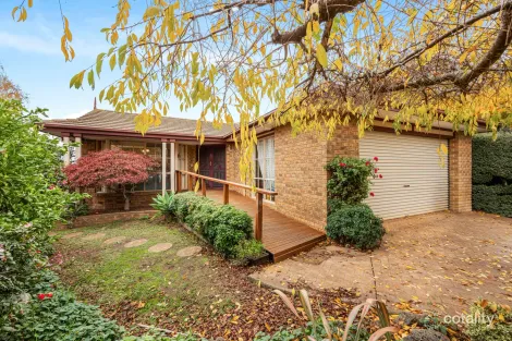Property photo of 12 Newman Court Berwick VIC 3806