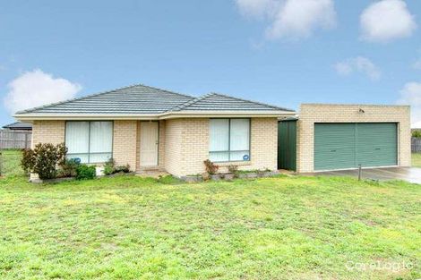 Property photo of 10 Heytesbury Crescent Craigieburn VIC 3064