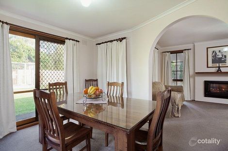 Property photo of 16 Kilburn Crescent Frankston VIC 3199