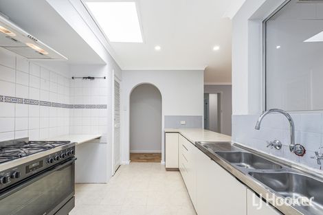 36 Dawson Ave, Forrestfield, WA 6058