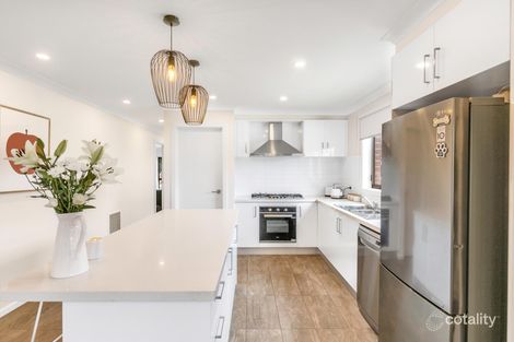 Property photo of 18 Cromarty Circuit Darley VIC 3340