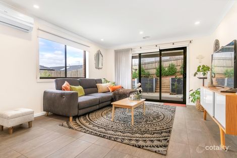 Property photo of 18 Cromarty Circuit Darley VIC 3340