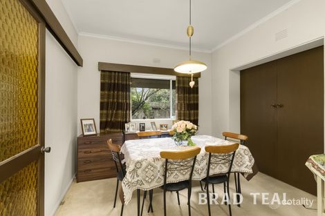 Property photo of 5 Hewitt Court Strathmore VIC 3041
